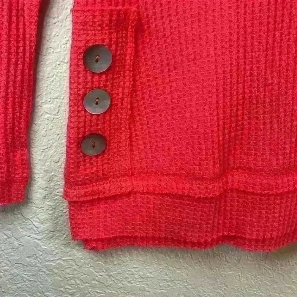 Soft Surroundings Coral Waffle Knit Long Sleeve Top Button Accent Size Medium - Picture 2 of 7